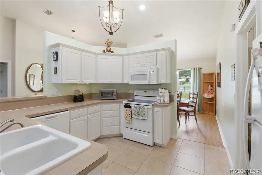 5940 W Pine Circle, Crystal River, FL 34429 - #2