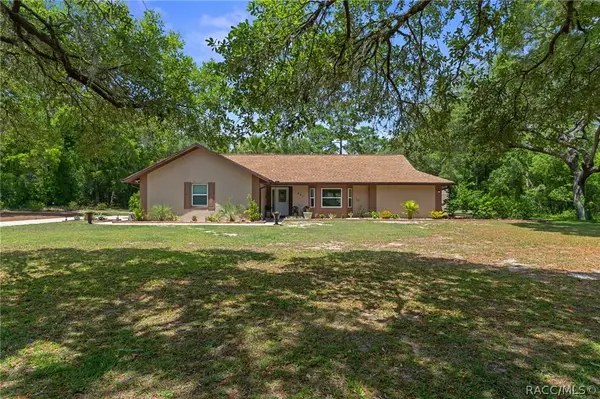 807 W National Street, Hernando, FL 34442