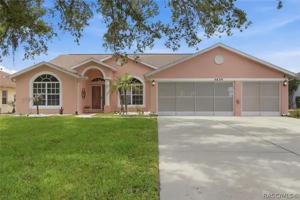 5639 W Hunters Ridge Circle, Lecanto, FL 34461