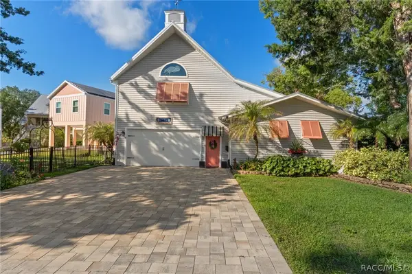 5475 S Island Drive, Homosassa, FL 34448