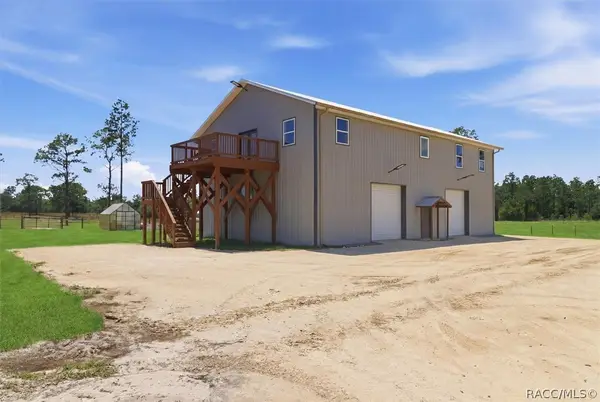 9560 N Parkwood Avenue, Dunnellon, FL 34433