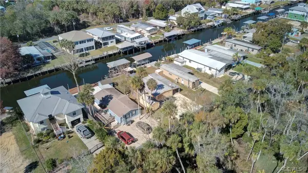 2630 N Comanche Point, Crystal River, FL 34429