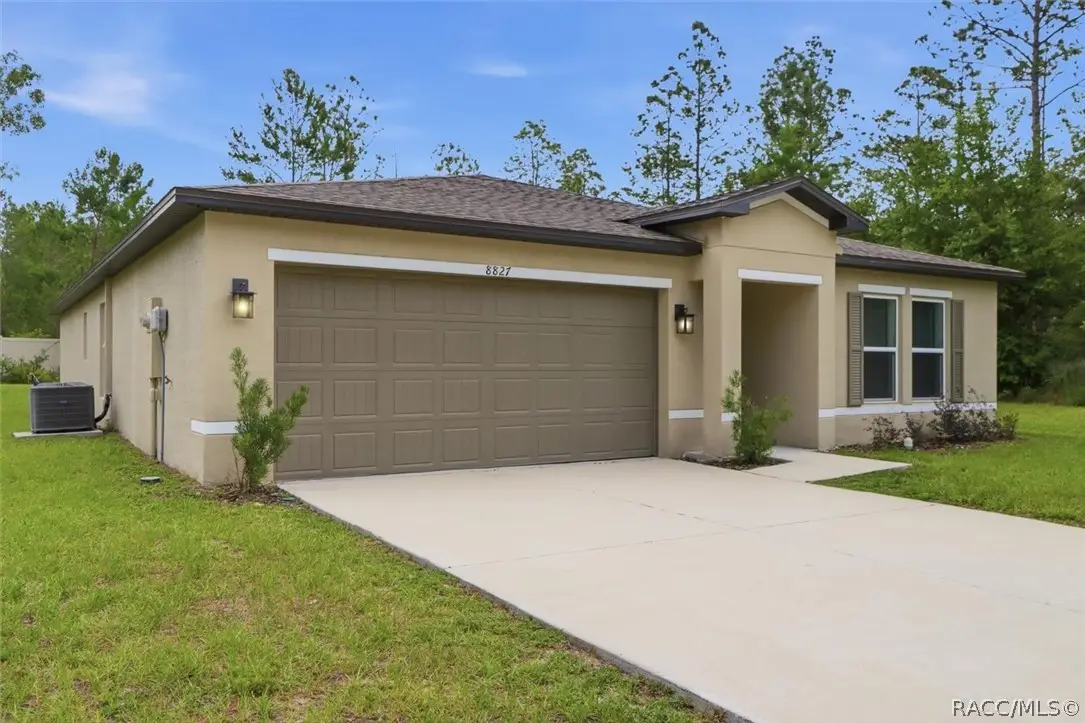 8827 N Vienna Drive, Dunnellon, FL 34433 - #1
