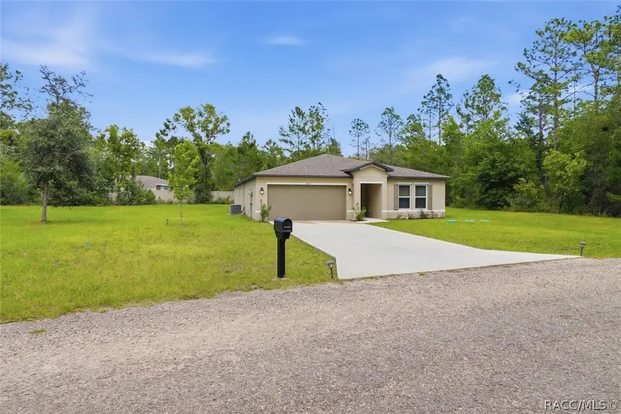 8827 N Vienna Drive, Dunnellon, FL 34433 - #3