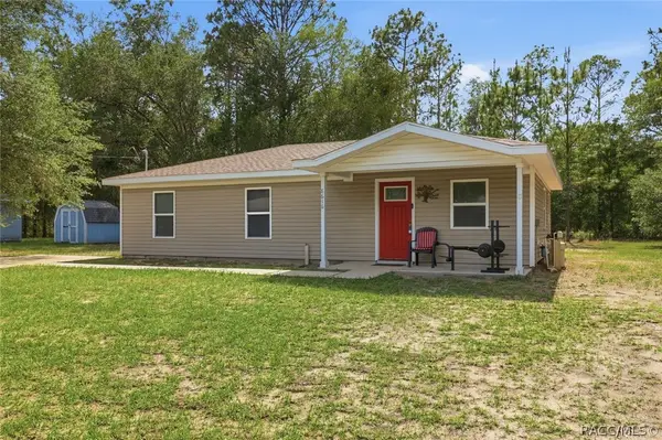 8616 N Reina Loop, Crystal River, FL 34428