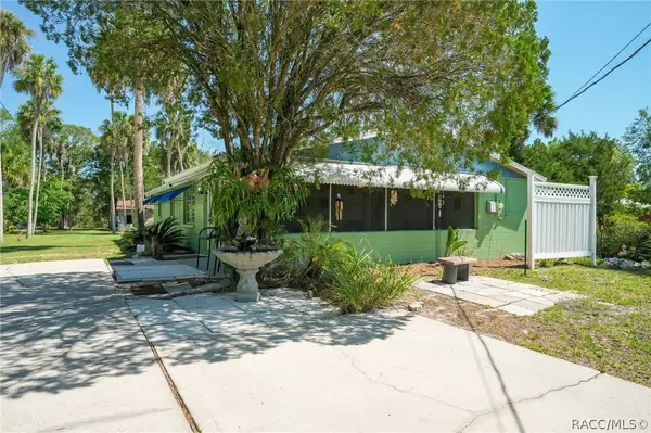 10709 W Halls River Road, Homosassa, FL 34448