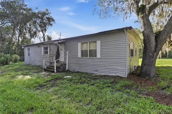 6781 E Turner Camp Road, Inverness, FL 34453