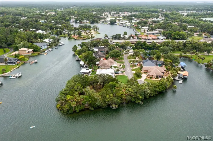 541 SW 1st Avenue, Crystal River, FL 34429 - #2