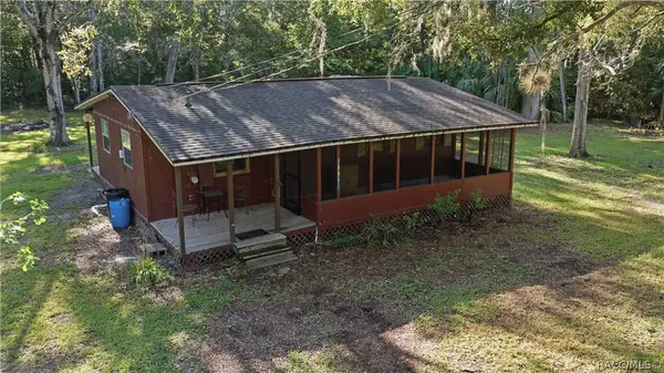 17791 SE 35th Terrace, Yankeetown, FL 34498
