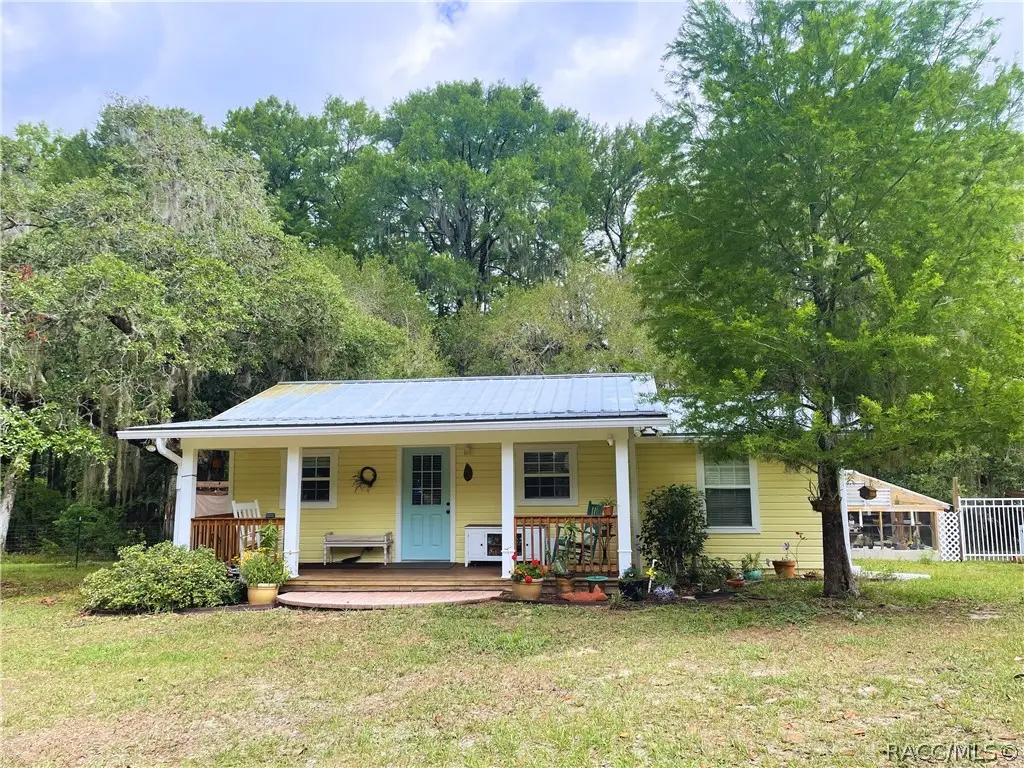 9433 S Great Oaks Drive, Floral City, FL 34436 - #1