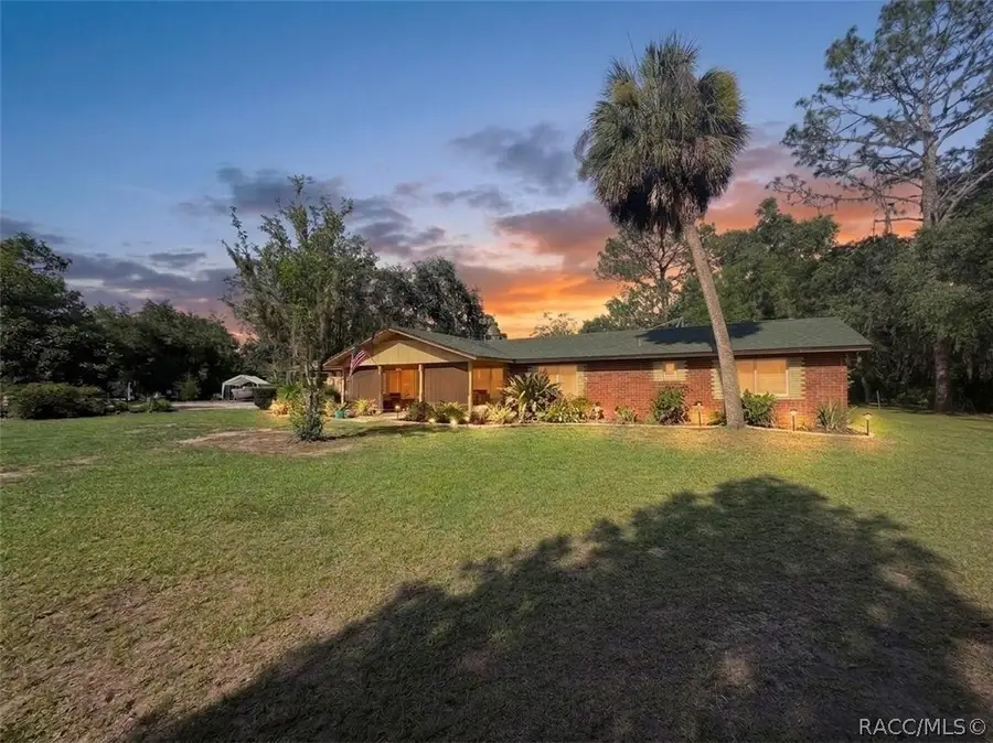 19551 SE 115th Avenue, Inglis, FL 34449 - #2