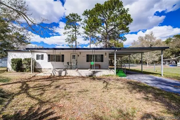 6871 W Woodlynn Lane, Homosassa, FL 34446
