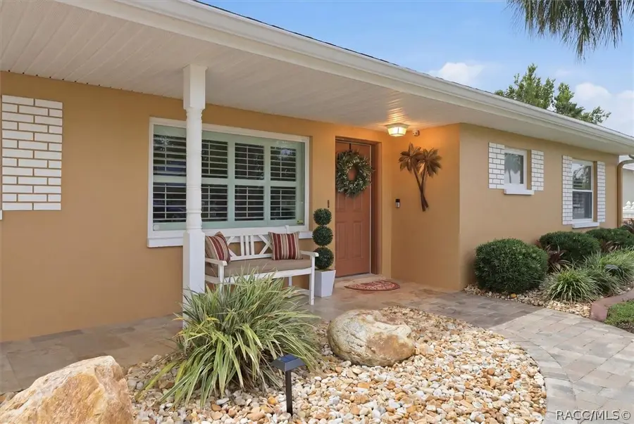 1302 SE Paradise Avenue, Crystal River, FL 34429 - #3