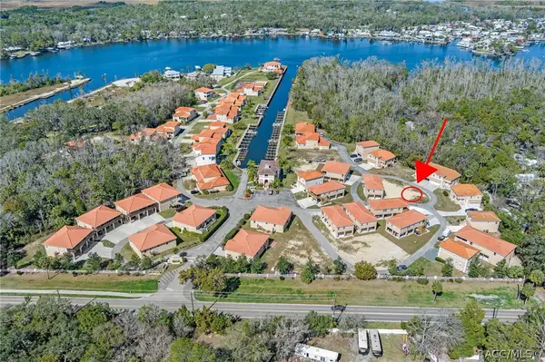 10228 W Middleburg Loop, Homosassa, FL 34448