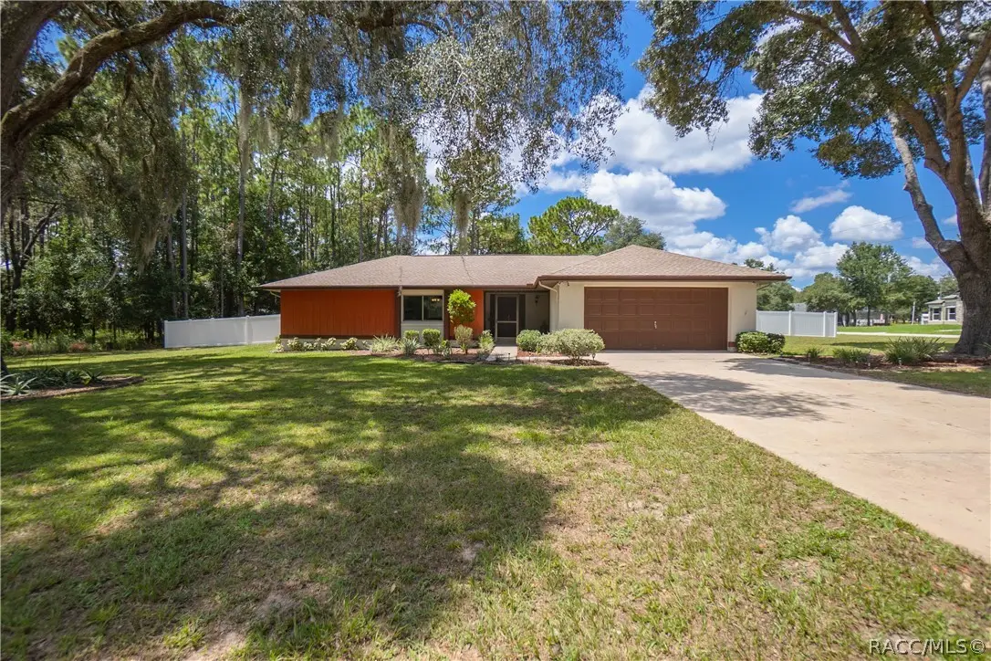 2250 W Huntington Drive, Beverly Hills, FL 34465 - #1