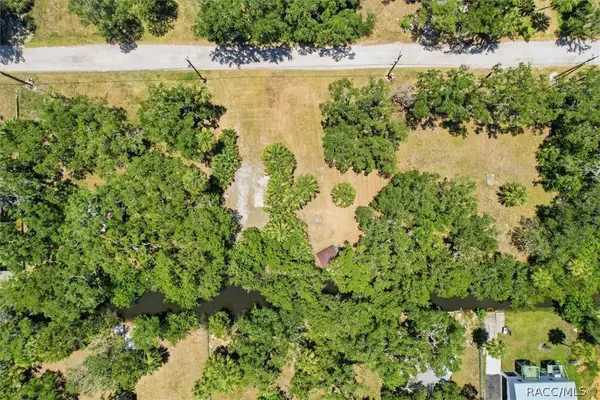 14365 W Shorecliff Court, Crystal River, FL 34429