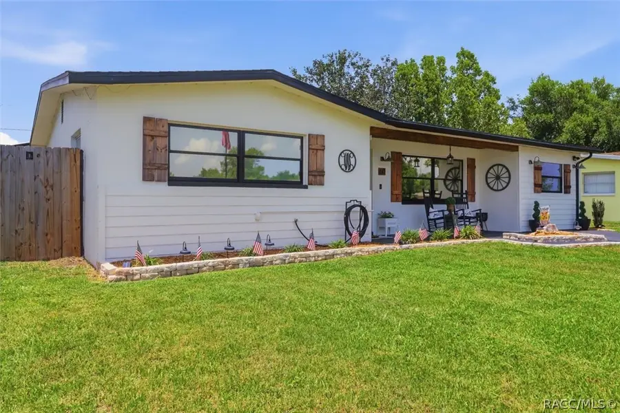 60 S Washington Street, Beverly Hills, FL 34465 - #3