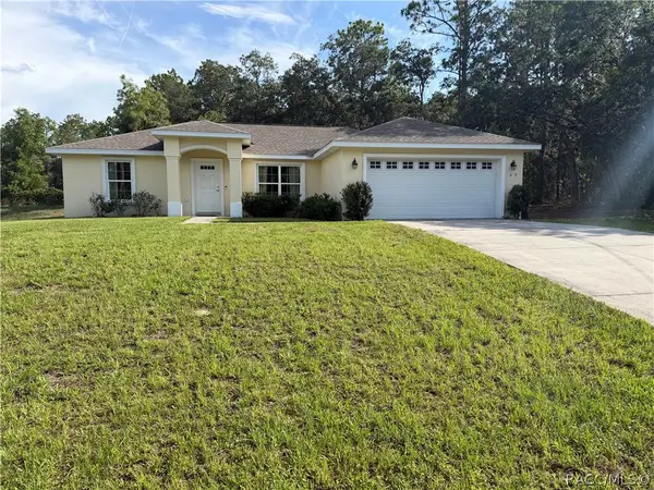 1619 W Lamplighter Street, Dunnellon, FL 34434