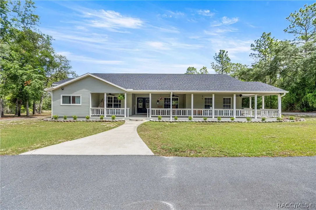 2301 E Mary Lue Street, Inverness, FL 34453 - #1
