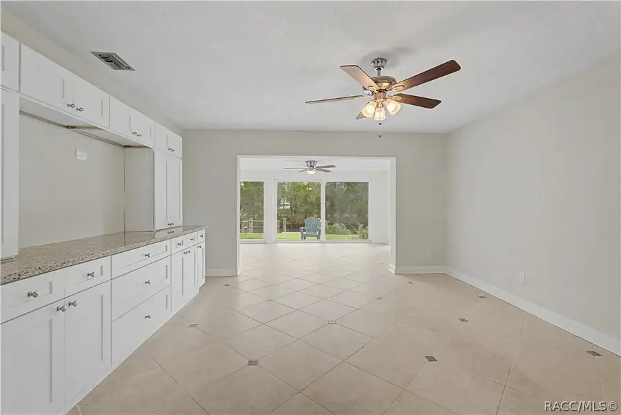 11364 W Bayshore Drive, Crystal River, FL 34429 - #3