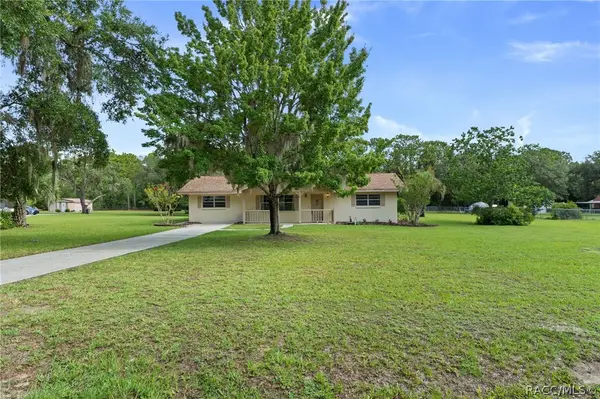2549 W Fairfax Court, Lecanto, FL 34461