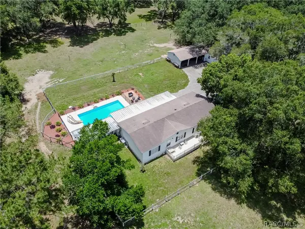 8120 E Derby Oaks Drive, Floral City, FL 34436