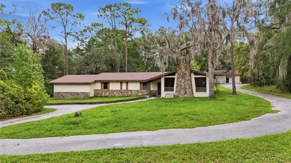 2799 W Live Oak Street, Lecanto, FL 34461