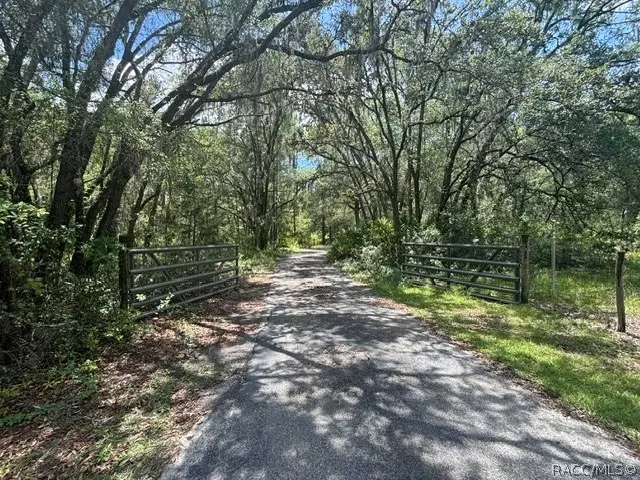 6594 N Gold Leaf Point, Dunnellon, FL 34433 - #2