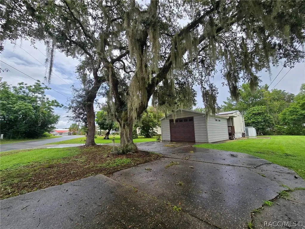 10292 E Pike Drive, Inverness, FL 34450 - #1