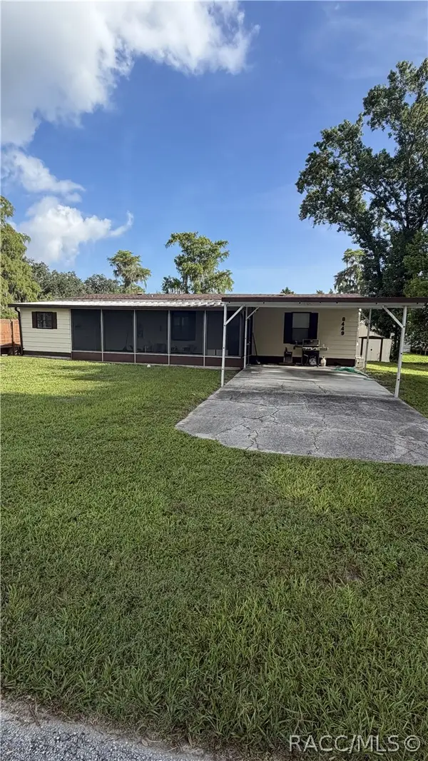 8449 W Dixie Court, Homosassa, FL 34448
