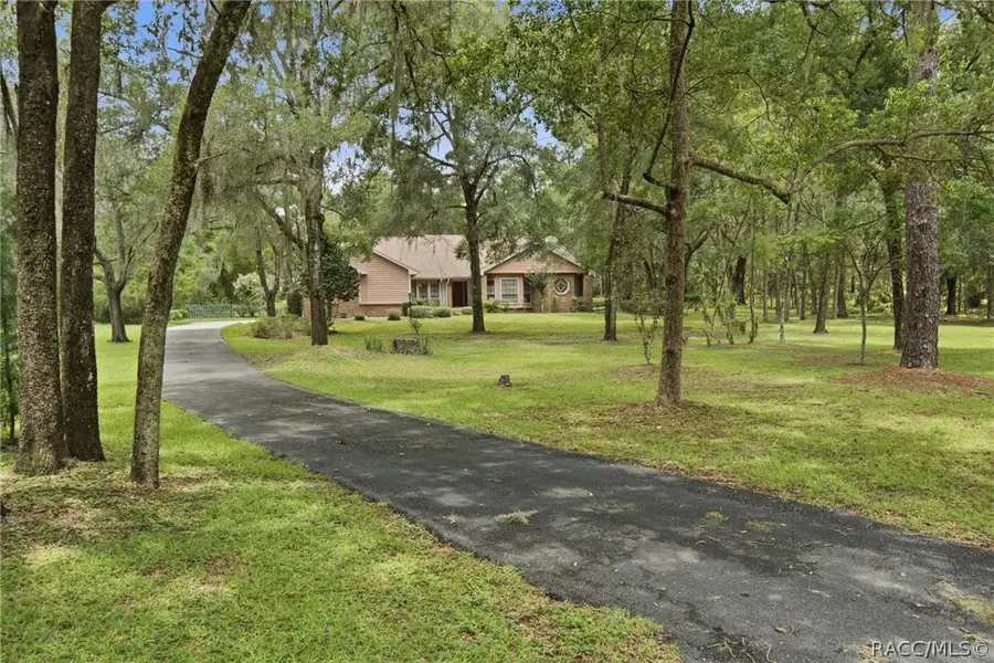 2705 W Live Oak Street, Lecanto, FL 34461 - #3