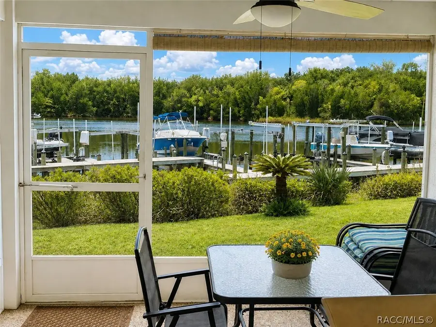 11122 W Cove Harbor Drive, Crystal River, FL 34428 - #2