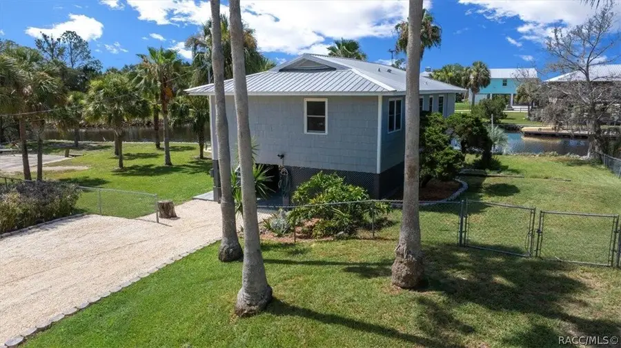12046 W Gulf Breeze Court, Crystal River, FL 34429 - #3