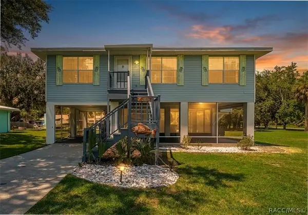 11275 W Pool Court, Crystal River, FL 34429