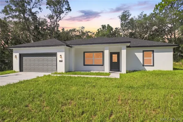 7930 N Pitcairn Way, Citrus Springs, FL 34434