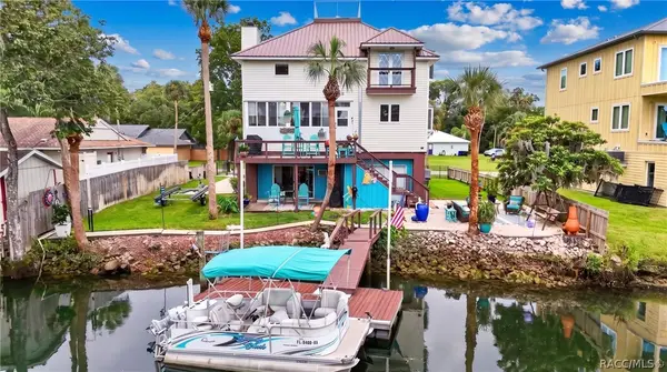 1424 SE 5th Avenue, Crystal River, FL 34429