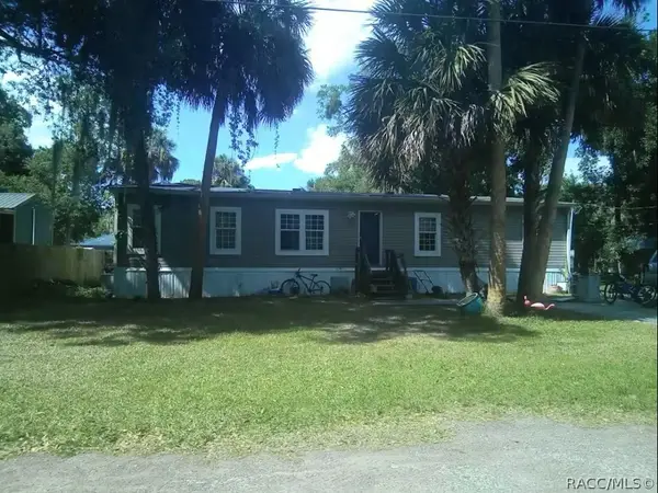 8421 W Doe Lane, Homosassa, FL 34448