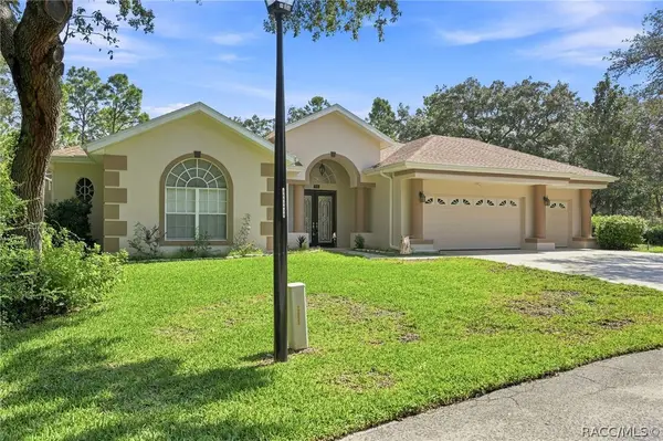14 Honeysuckle Court N, Homosassa, FL 34446