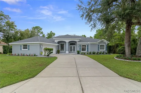 2 Elder Court E, Homosassa, FL 34446