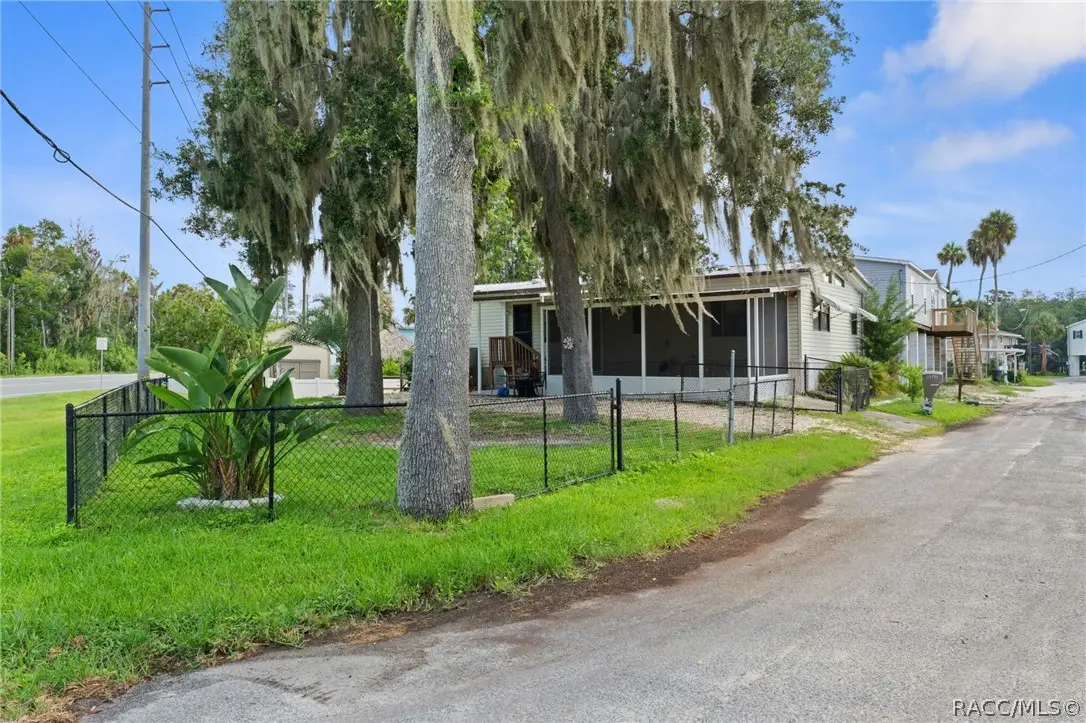 10267 W Hadley Court, Homosassa, FL 34448 - #1