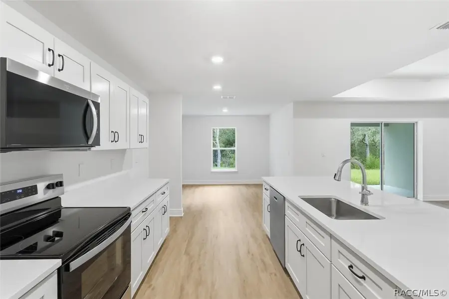 10232 N Jacobson Way, Dunnellon, FL 34434 - #2
