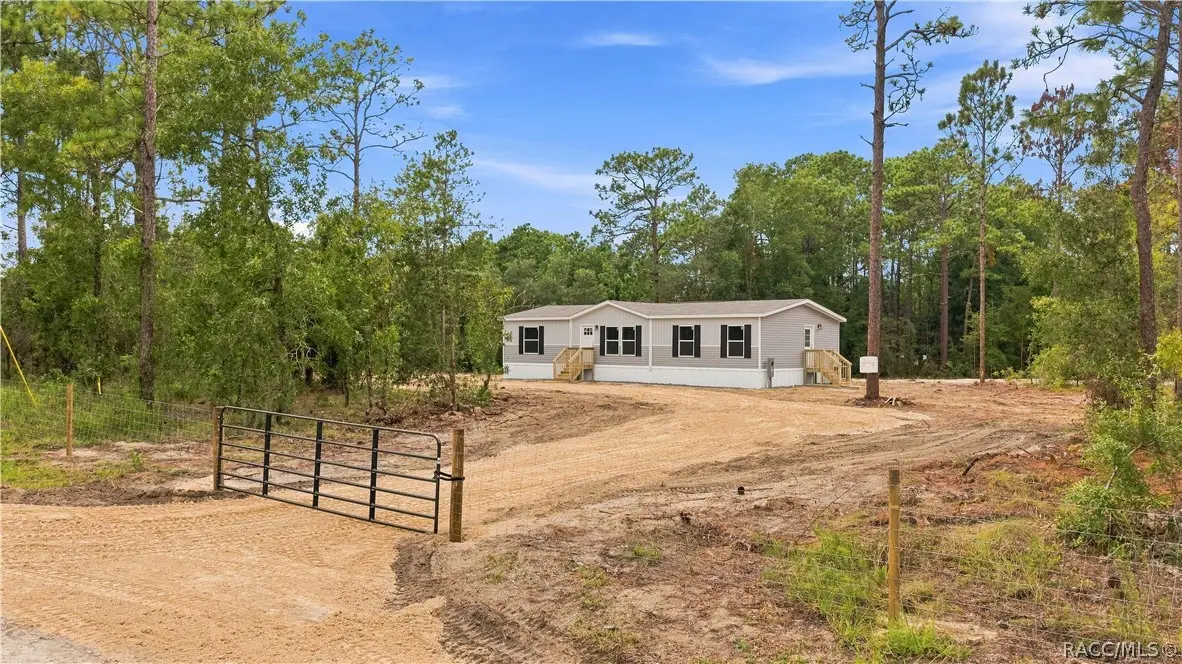 2250 SE 141 Avenue, Morriston, FL 32668 - #1