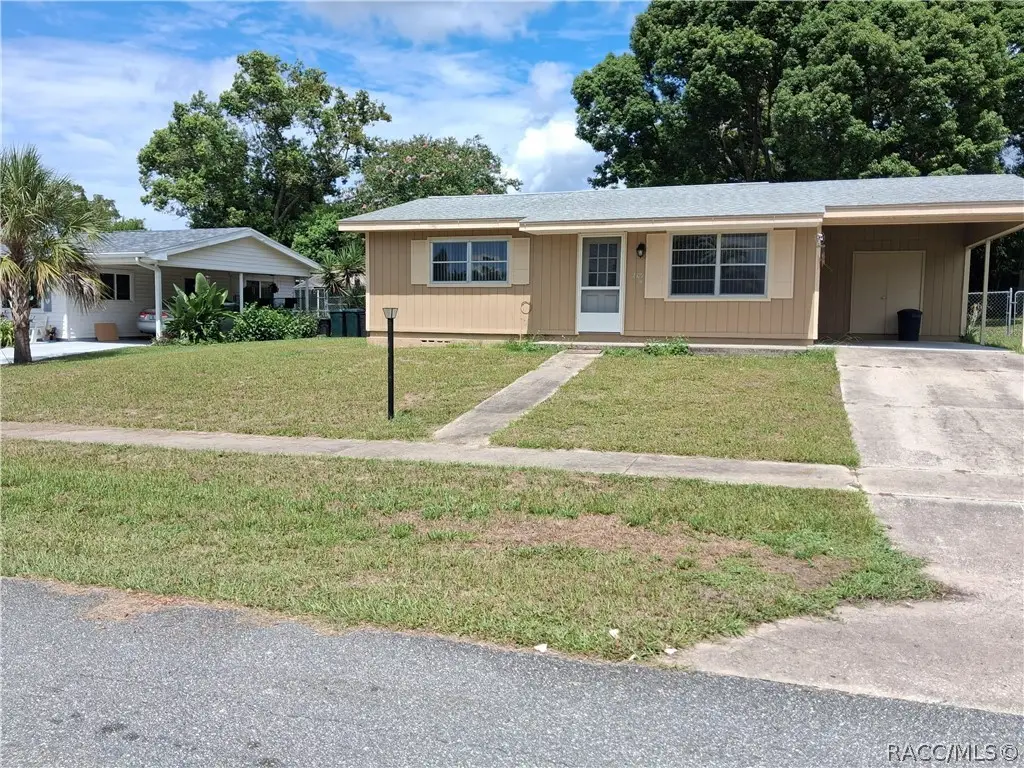 2109 W Howard Place, Citrus Springs, FL 34434 - #1