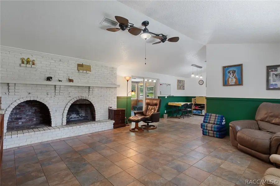 977 S Bea Avenue, Inverness, FL 34452 - #3