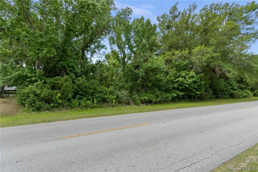 8470 W Bradshaw Street, Homosassa, FL 34448 - #2