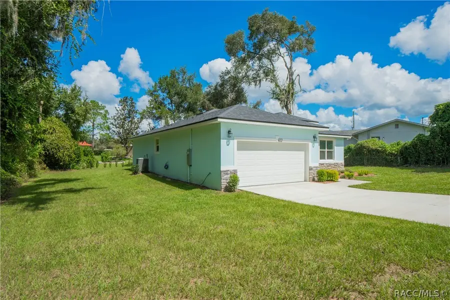 822 Poplar Street, Inverness, FL 34452 - #2
