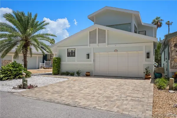 5248 S Riverview Circle, Homosassa, FL 34448