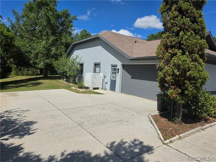 994 E Crown Of Roses Loop, Inverness, FL 34453 - #2
