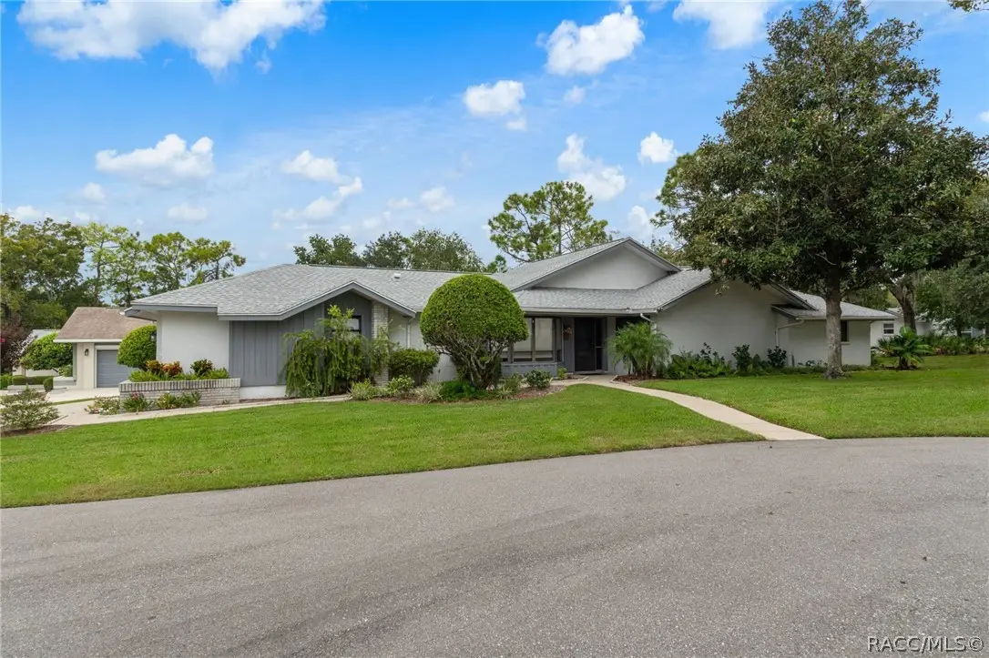 8 W Winged Foot Court, Homosassa, FL 34446 - #1