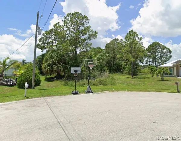 5770 NW Jigsaw Lane, Port St Lucie, FL 34986
